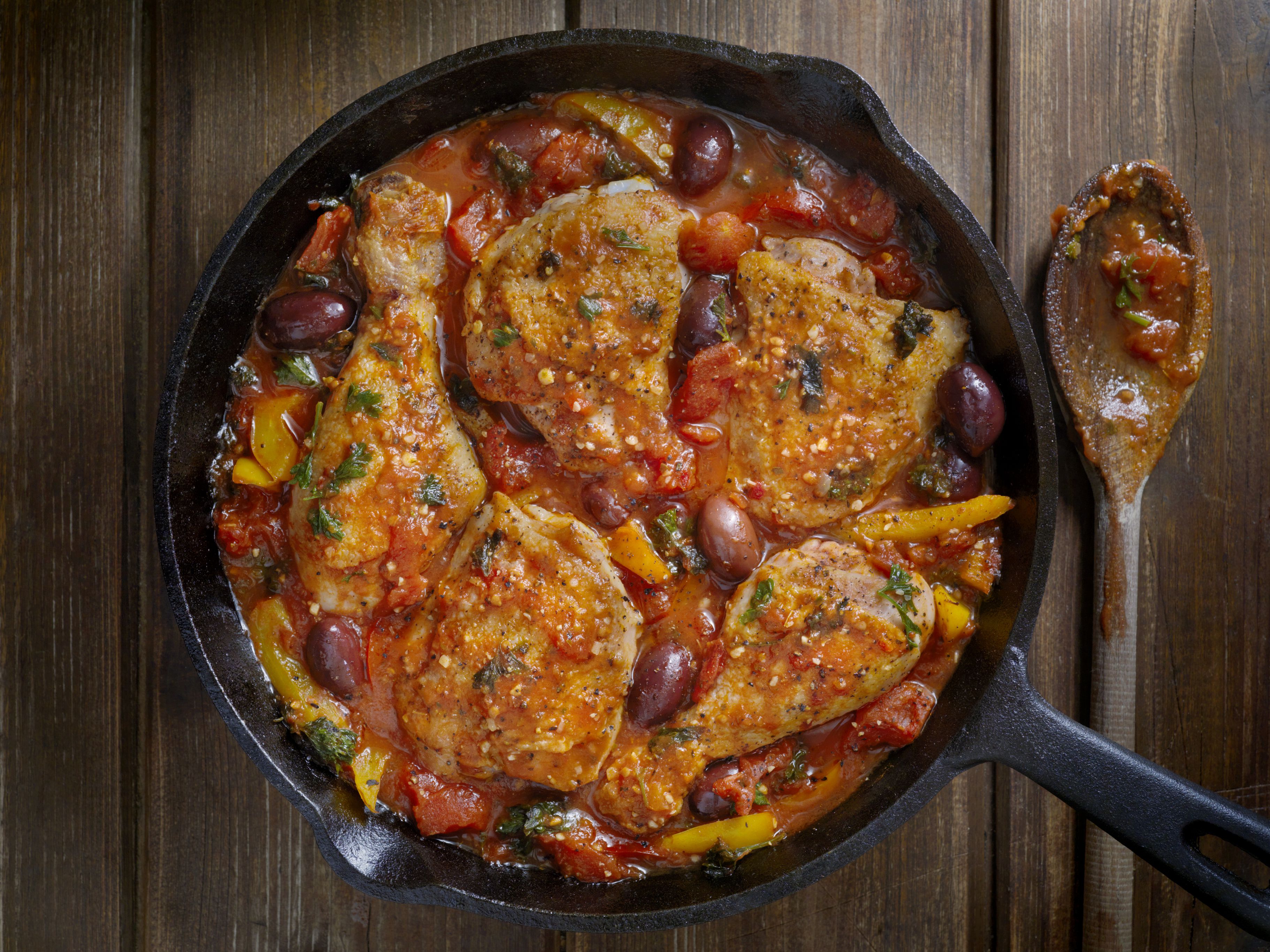 Easy Chicken Thighs With Tomatoes Recipe