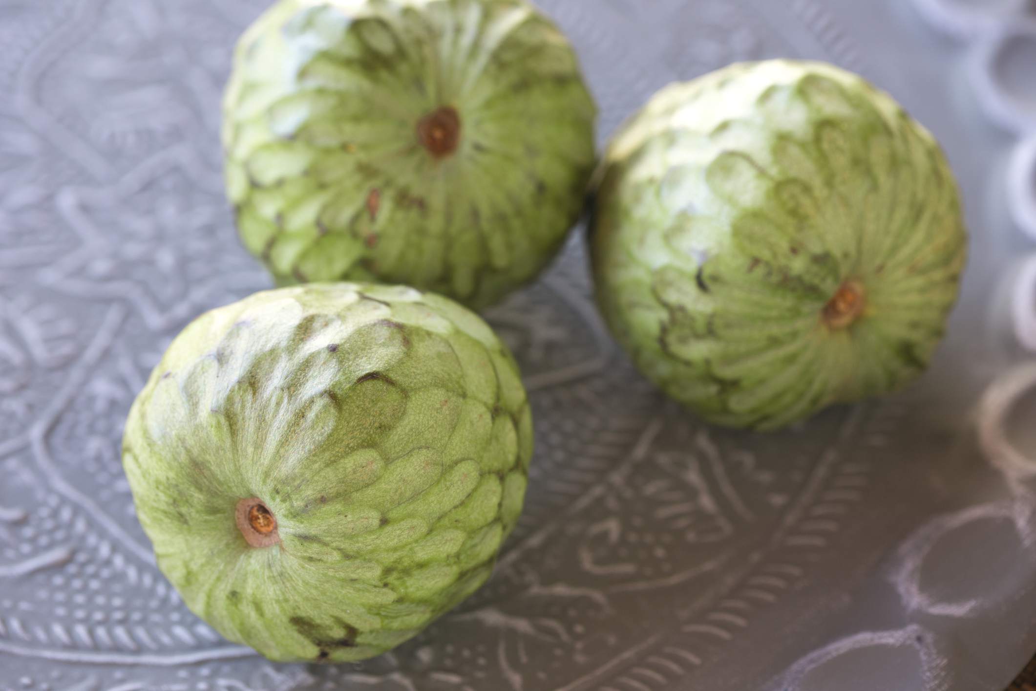 custard-apple-benefits-from-improving-vision-to-building-immunity-and