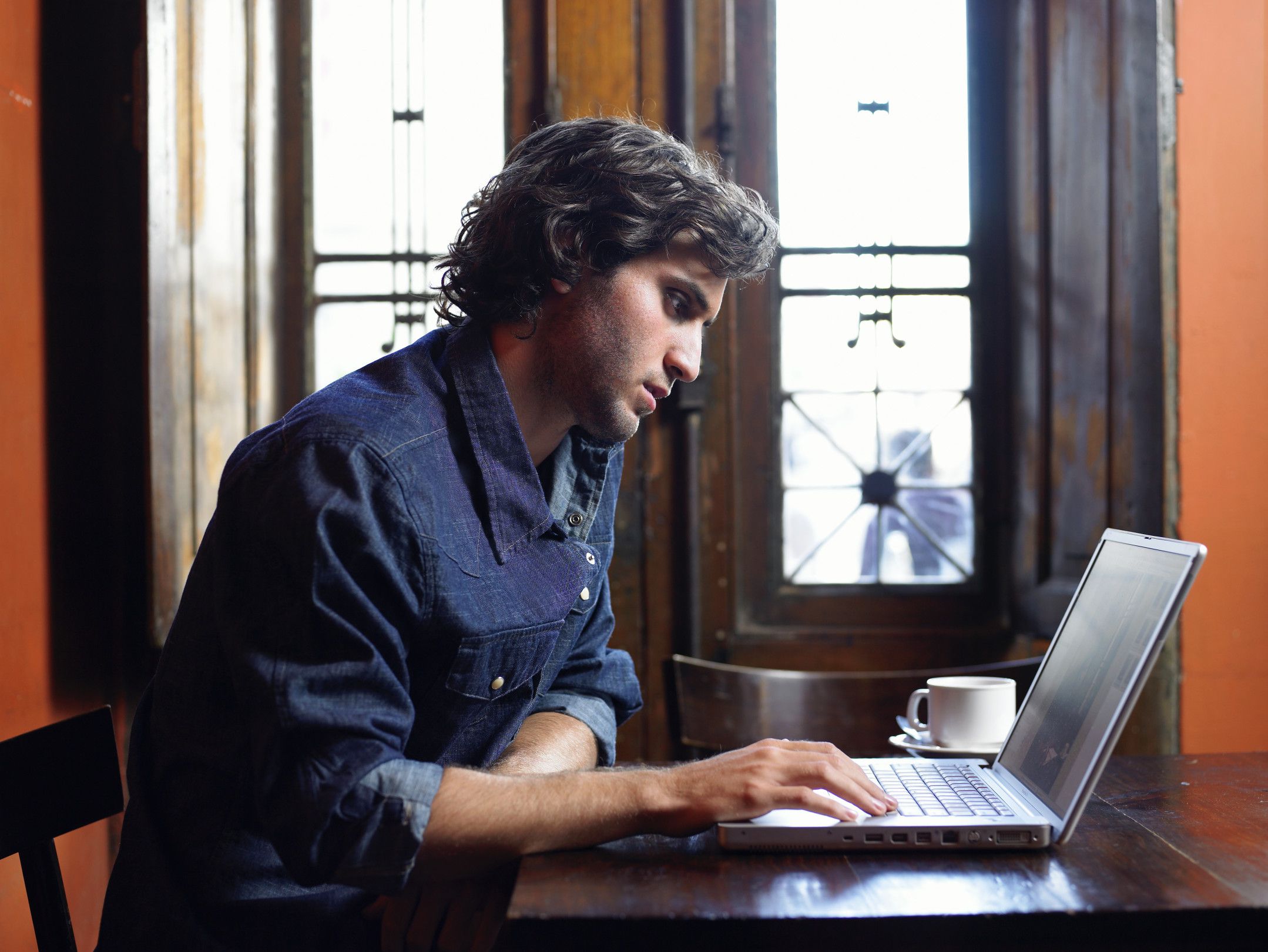 6 Tips For Writing The Perfect Online Dating Profile | HuffPost