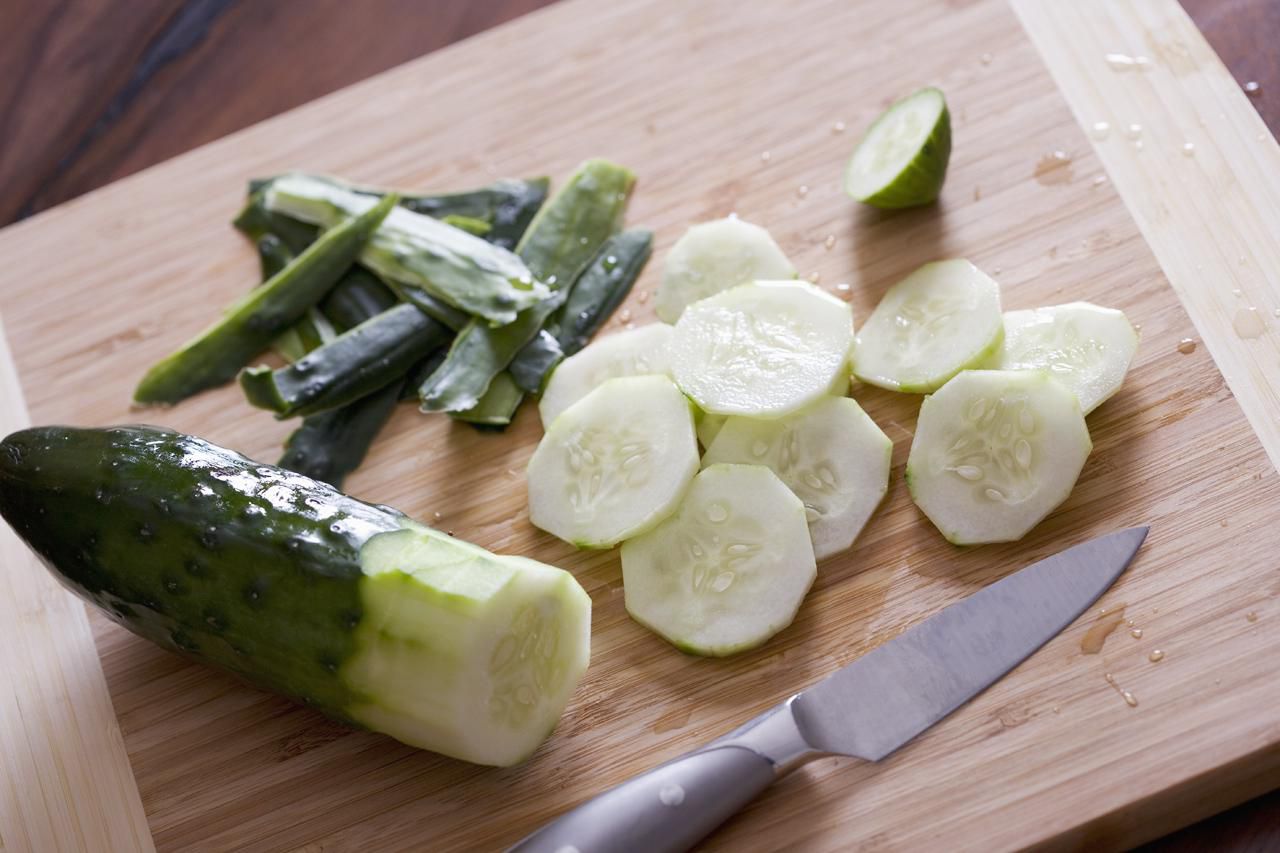 English Cucumbers Versus Regular Cucumbers