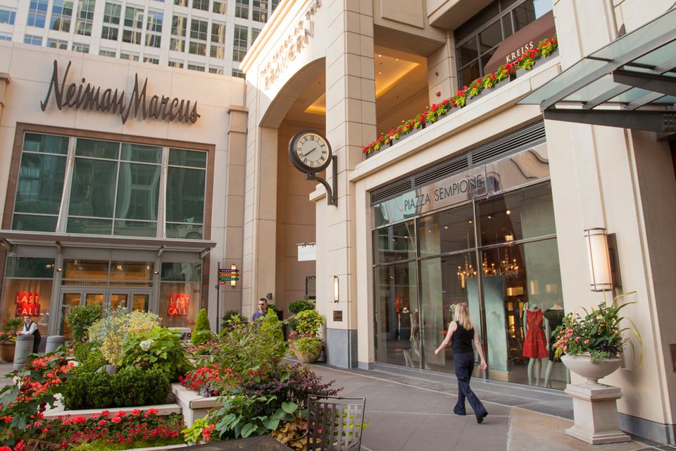 Seattle Shopping Malls, Outlets, and Centers