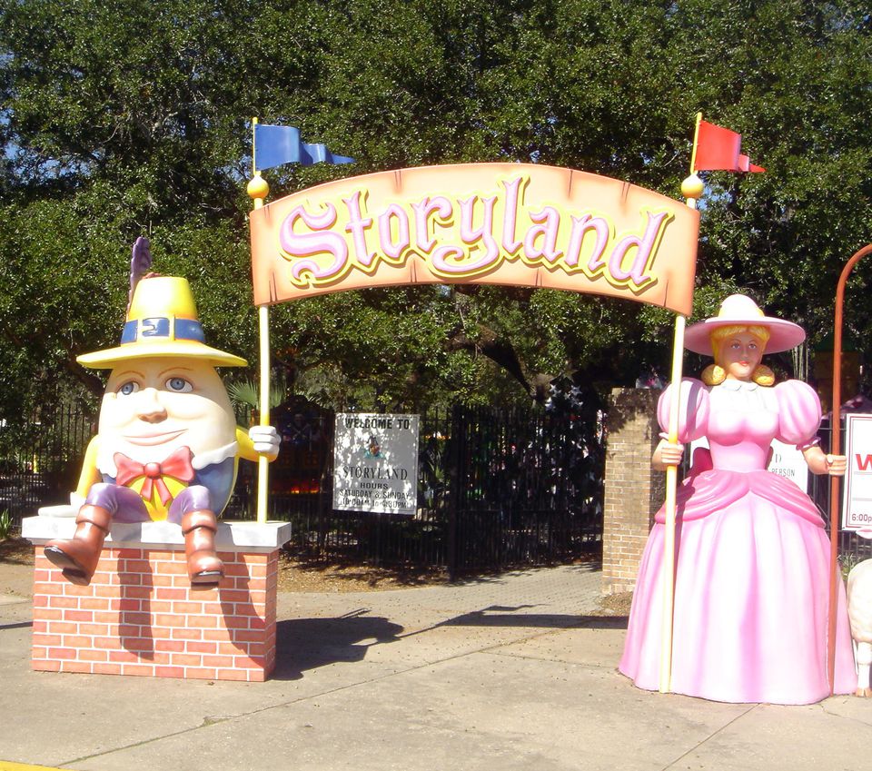 storyland chihuahuas