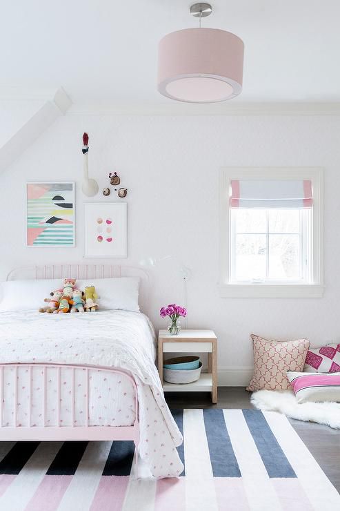 Ideas for Decorating a Little Girls Bedroom