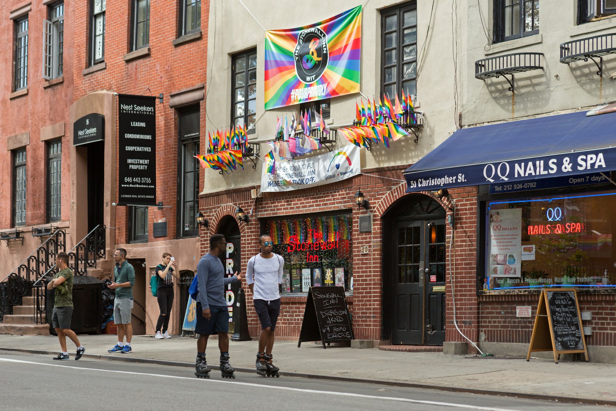 lesbian and gay bars nyc