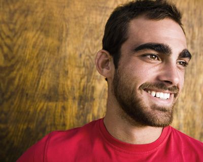 How to Perfectly Groom Men's Eyebrows