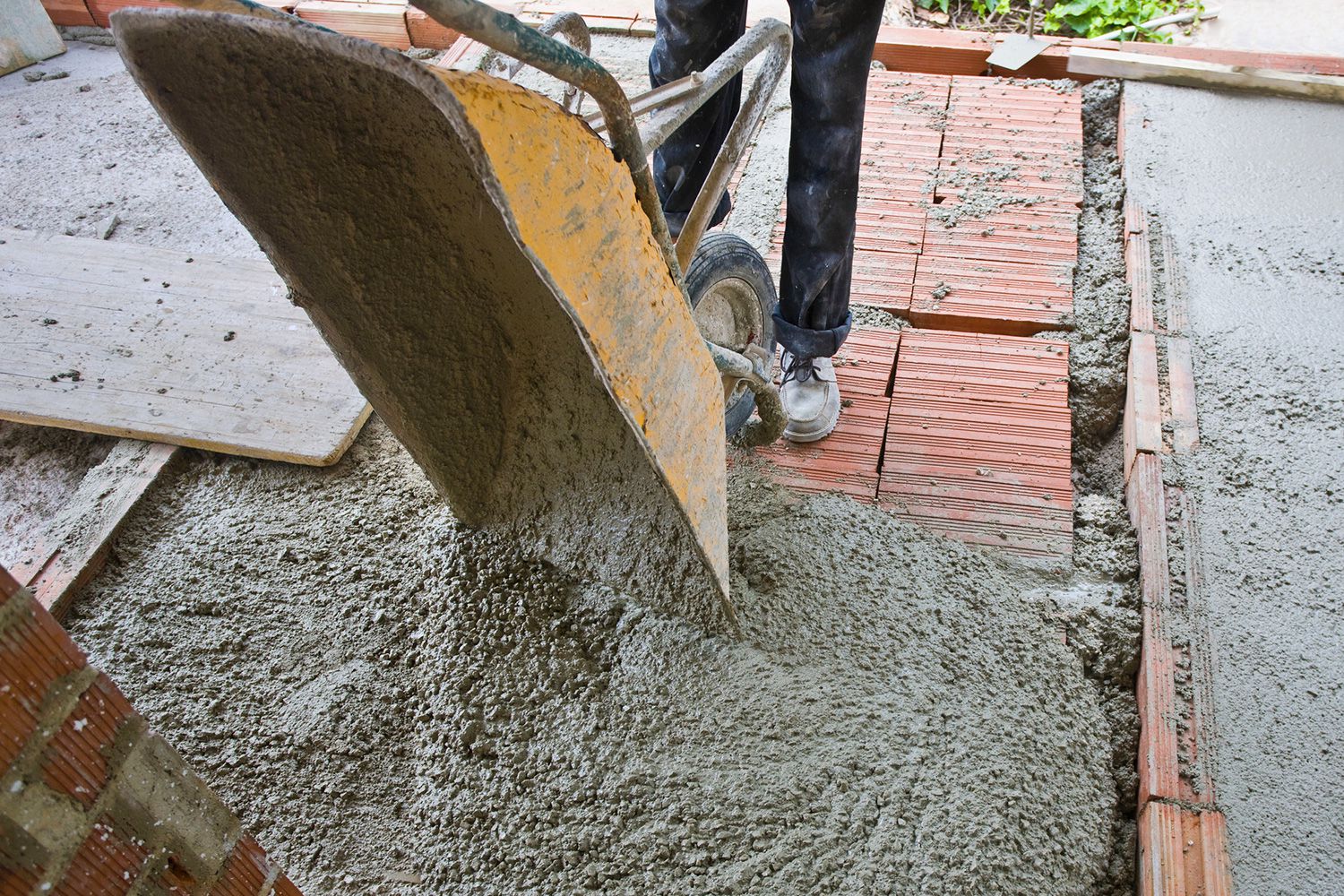 How to Measure a Cubic Foot of Concrete