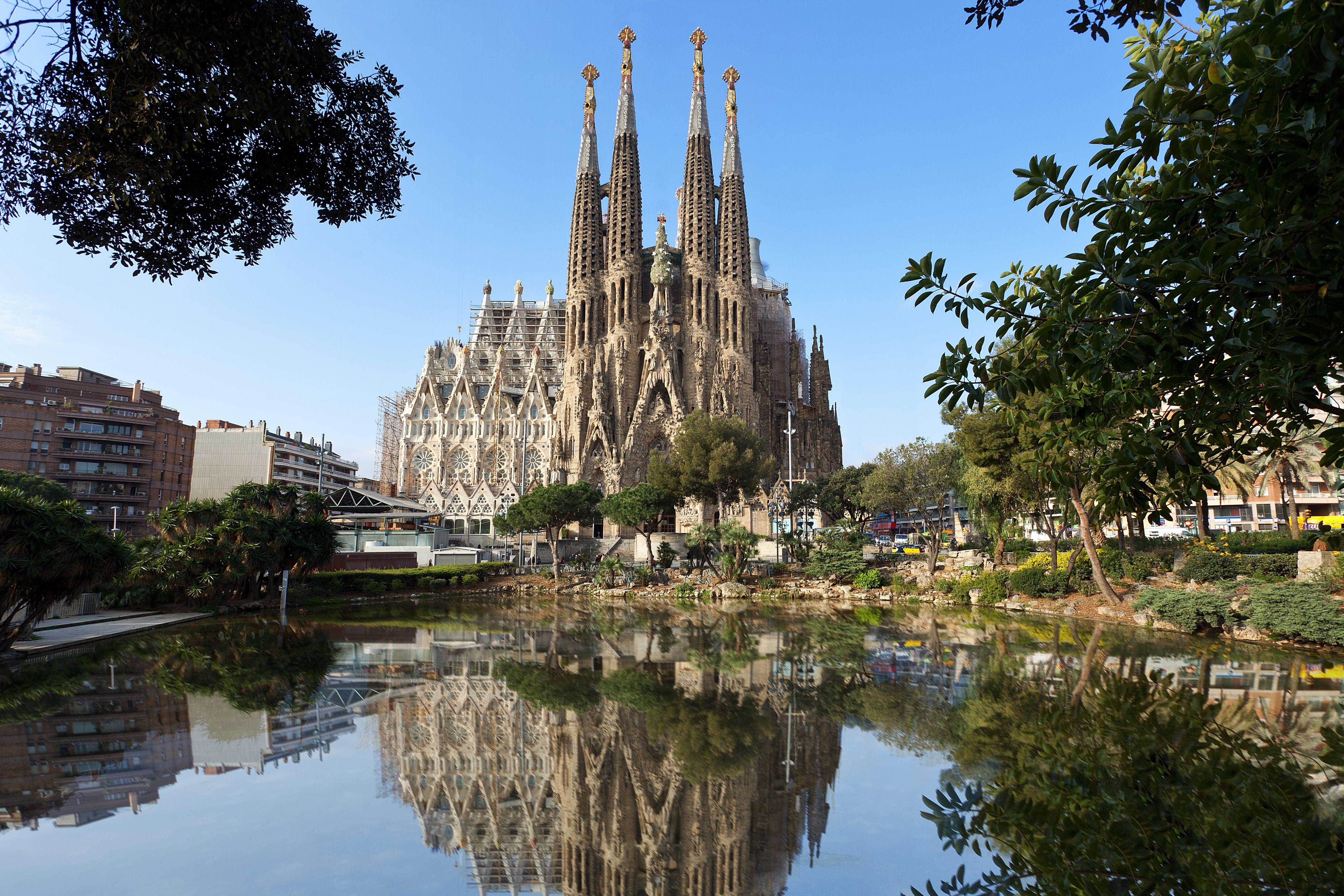 Antoni Gaudi, Art and Architecture Portfolio
