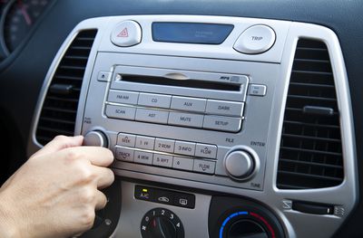 5 Ways to Improve Your Car Radio Reception