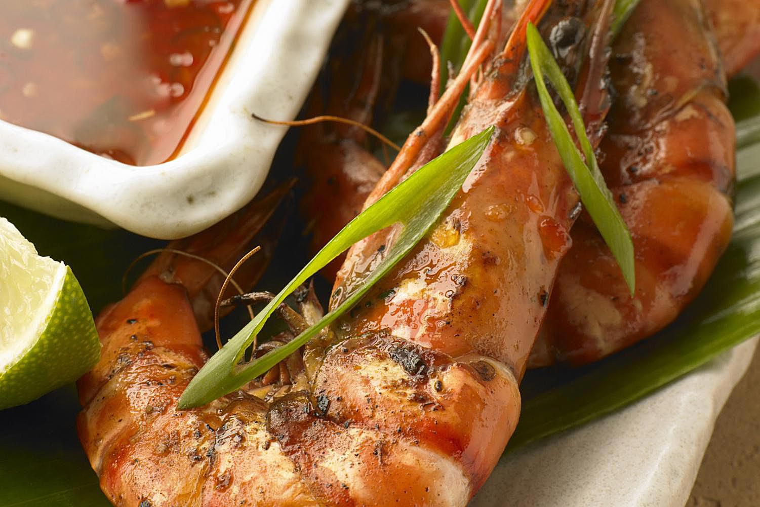 barbecued-shrimp-with-thai-dipping-sauce-recipe