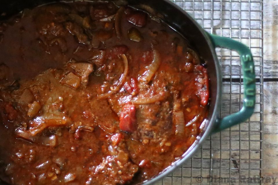 Try This Thinly Sliced Pepper Steak Recipe With Tomatoes and Onion