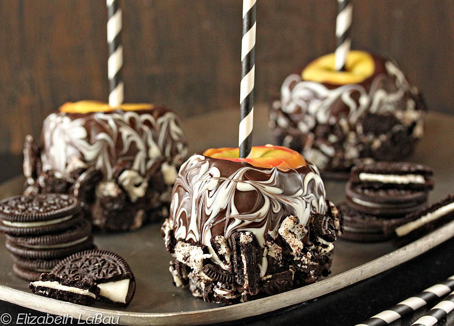 Delicious Oreo Caramel Apples Recipe