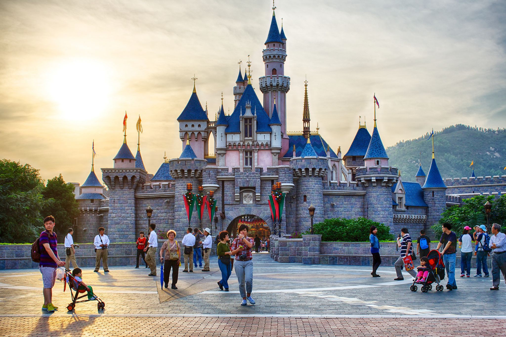 Objek Wisata Disekitar Disney Land Hongkong