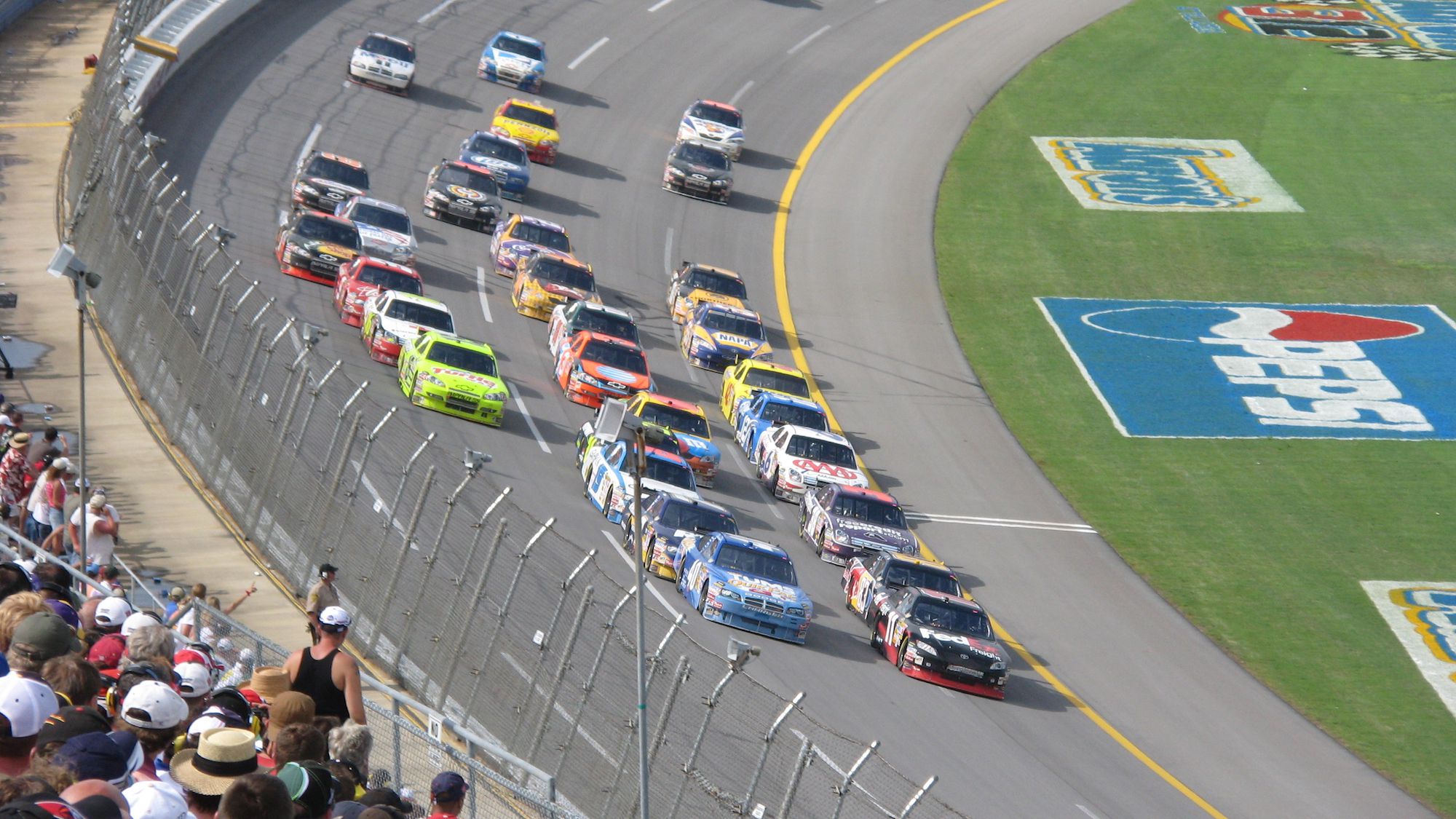 10 Longest NASCAR Race Tracks