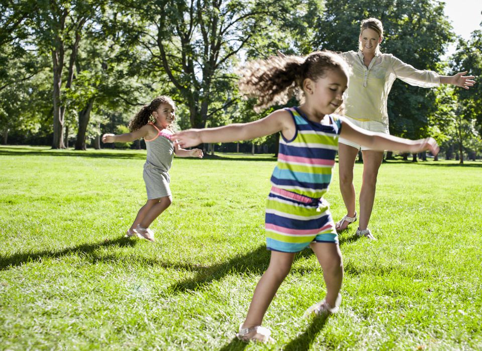 Classic Outdoor Games That The Grandkids Will Love