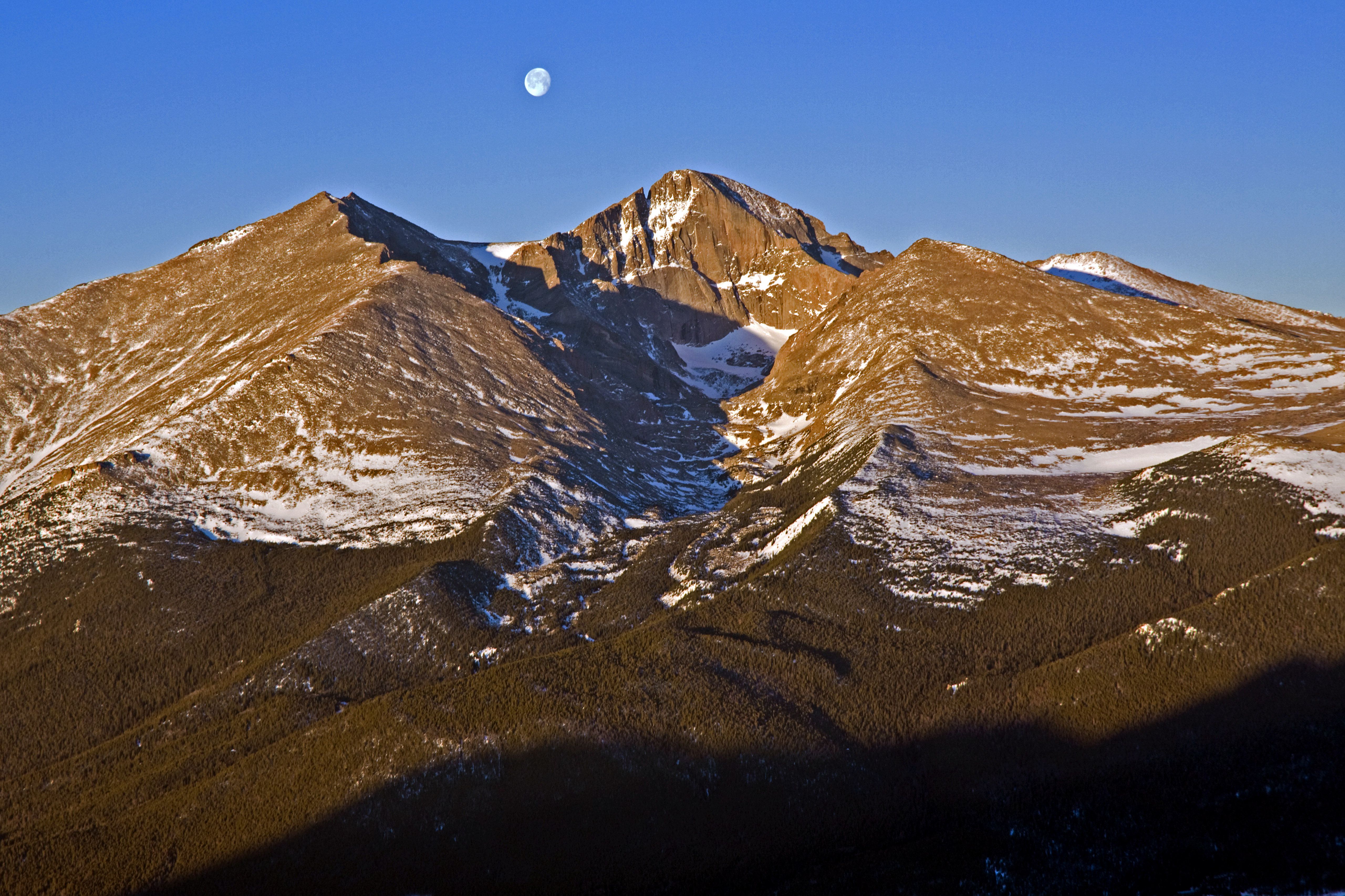 Climb Longs Peak Highest Mountain In Rocky Mountain National Park   LongsPeak EthanWelty GettyImages2 56bbf9775f9b5829f84c40bd 