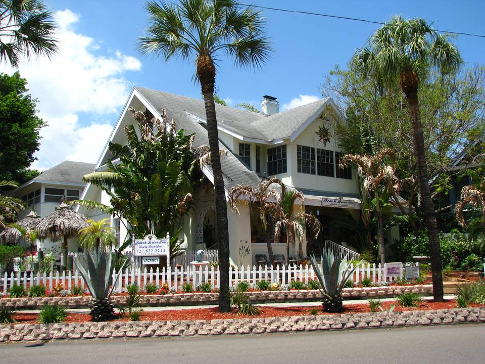 Find Gay Friendly Lodging In St Petersburg