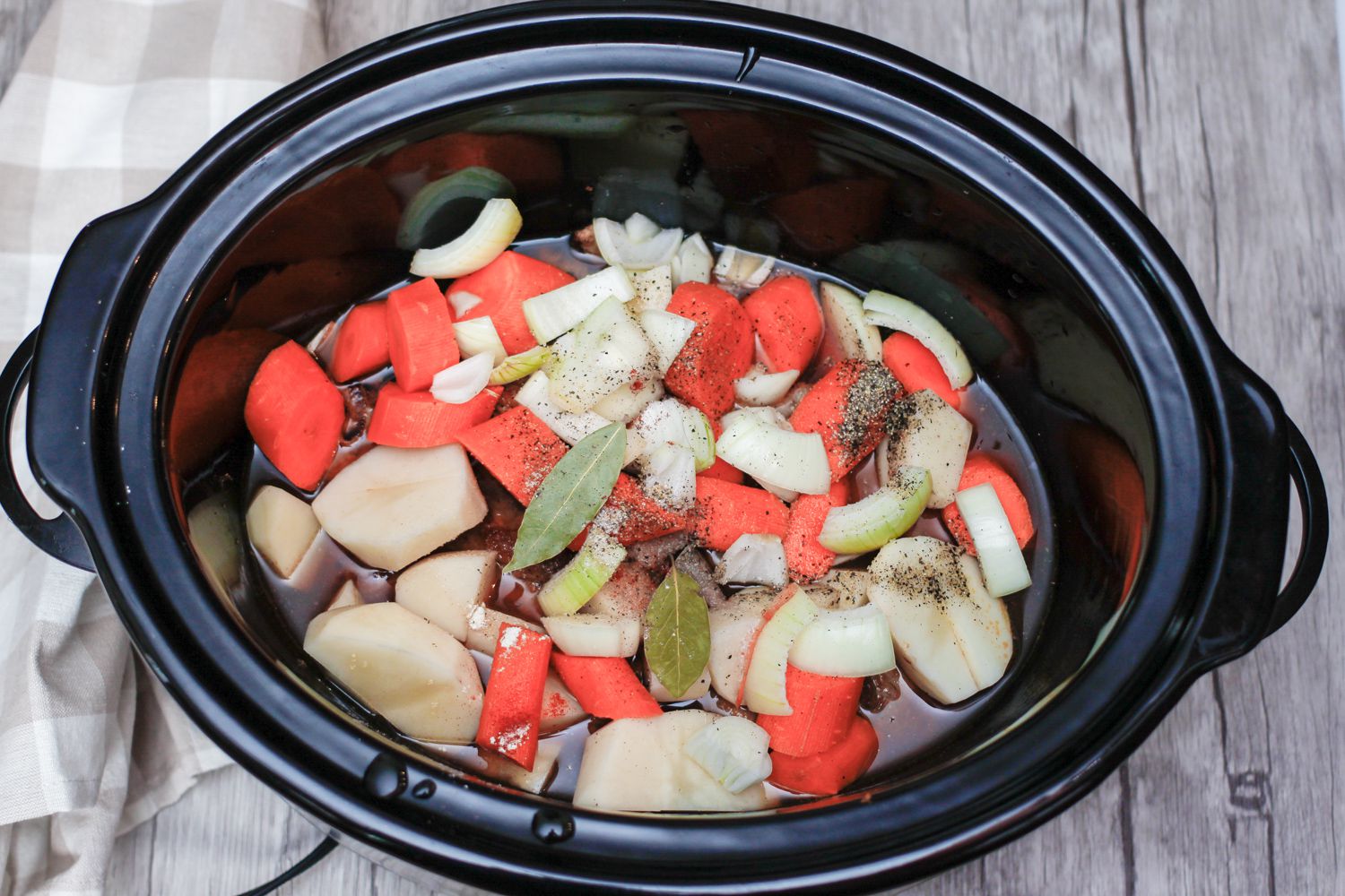 Old Fashioned Slow Cooker Beef Stew Recipe