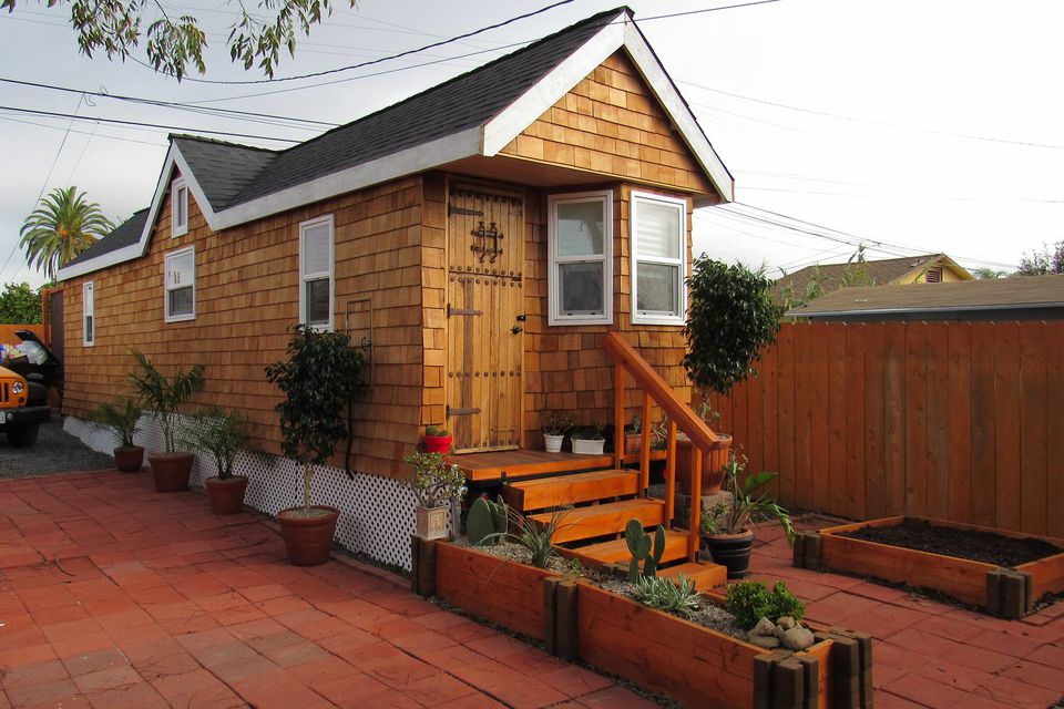 15 Livable Tiny House Communities   Habitatstinyhomes Shingle Shack 590526473df78c545604f706 