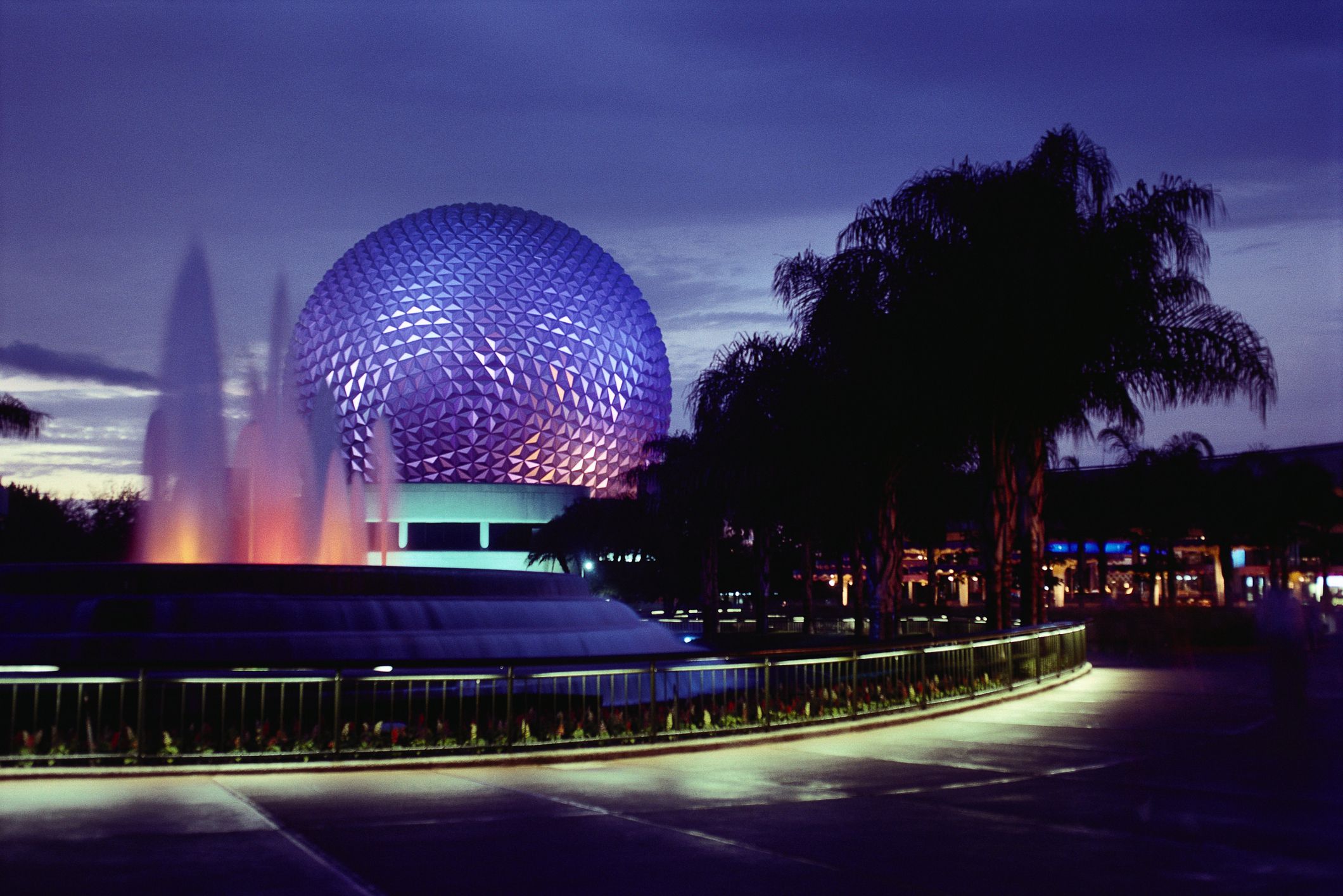 the-best-times-to-visit-disney-s-epcot-resort