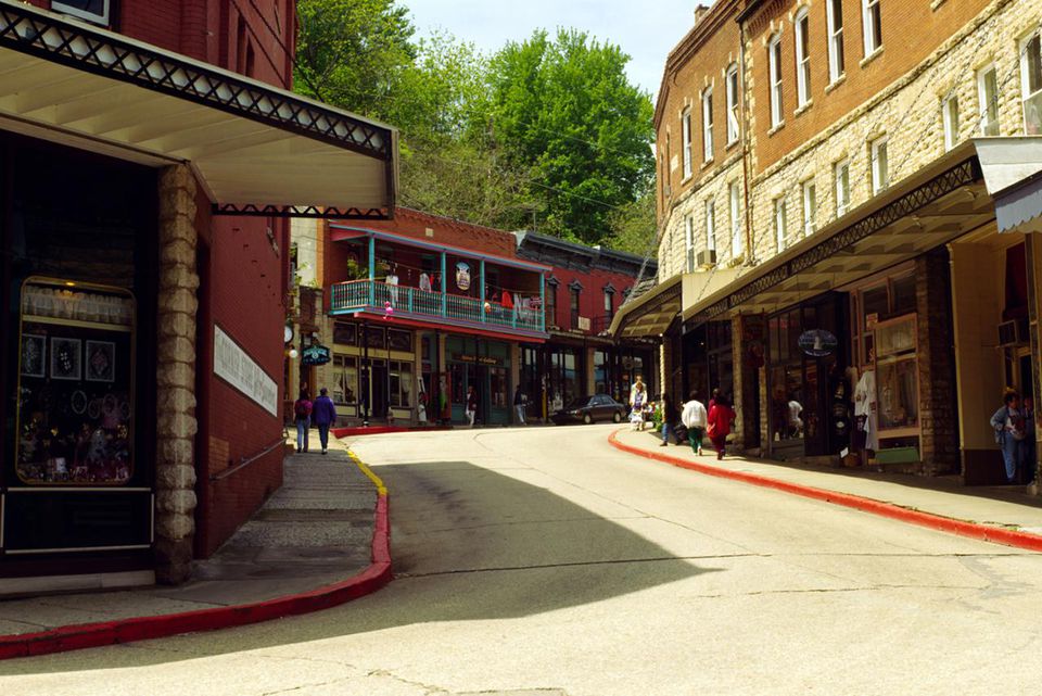 Eureka Springs Gay Pride Diversity Weekends 2016 Dates