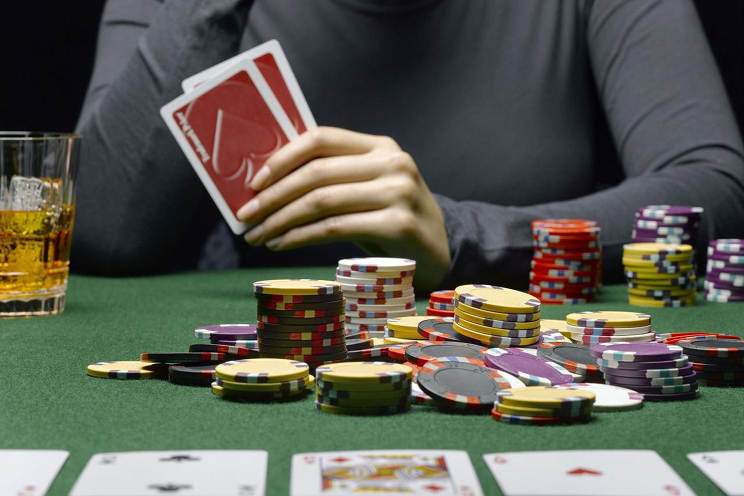 Make a living from online poker games