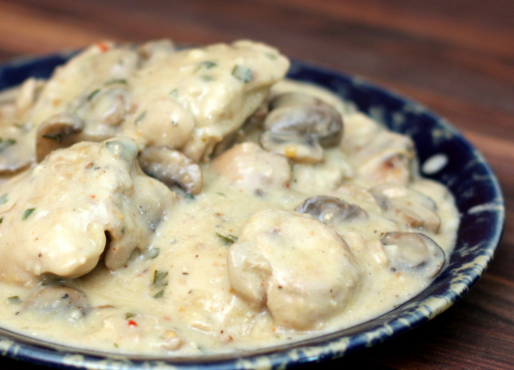 Chicken Thighs With Creamy Mushroom Sauce Recipe