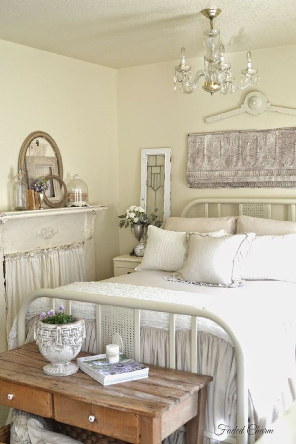 French Country Bedroom Decorating Ideas and Photos - NeutralFrenchcountrybeDroom 599f5c8bD088c00011Dfec0b