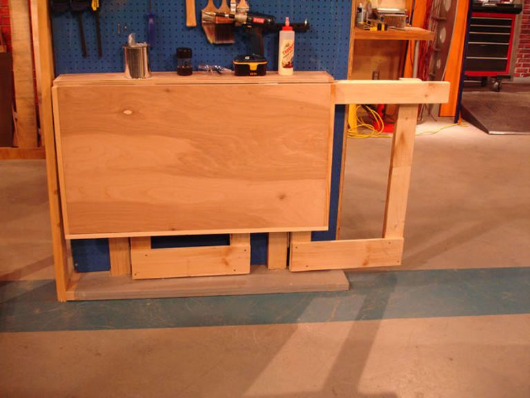 17 Free Workbench Plans and DIY Designs