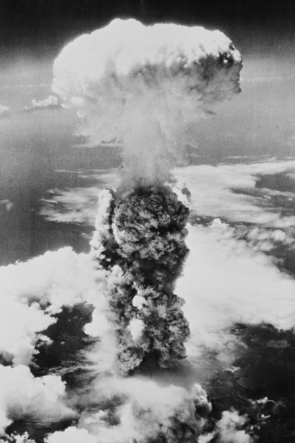 atomic bombings of hiroshima and nagasaki
