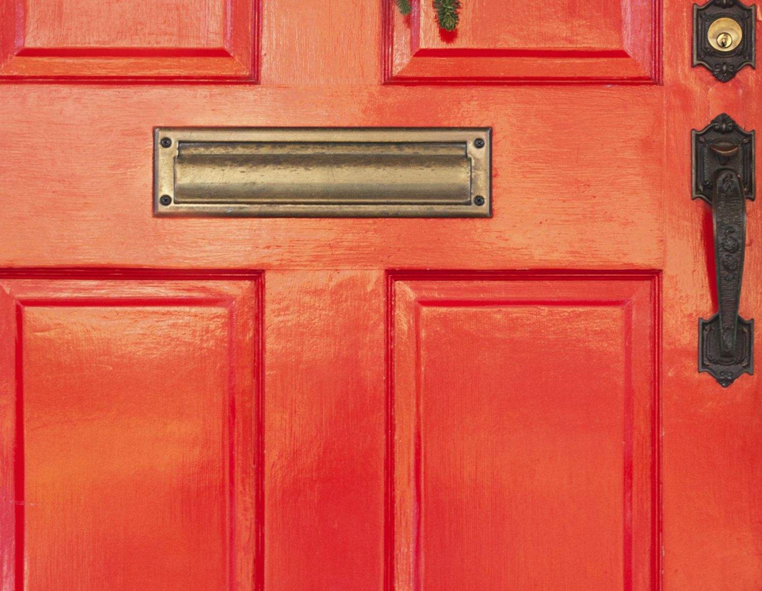 Feng Shui Colors for Your South Front Door