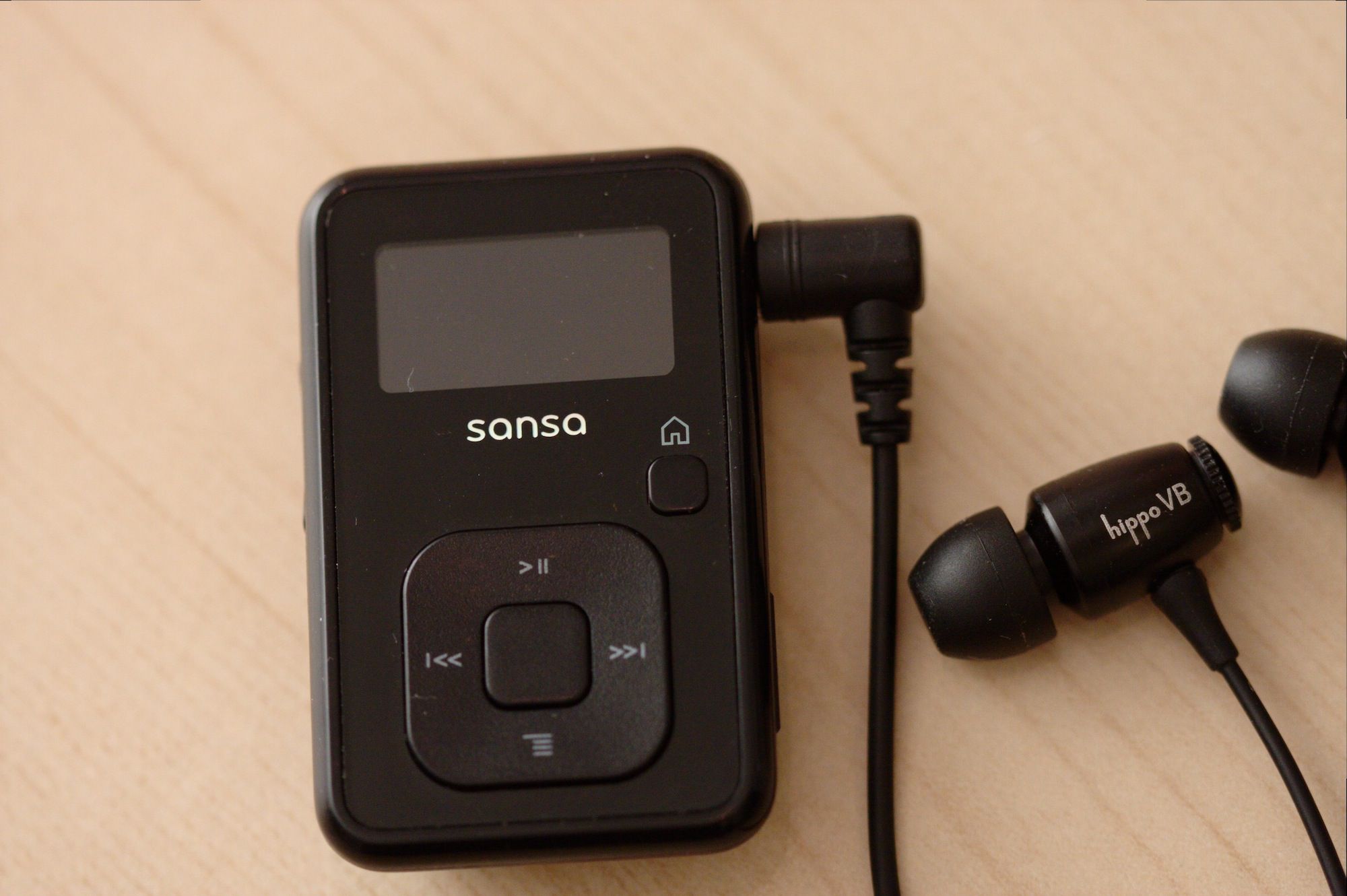 Sansa Clip Plus Review of Clip-on MP3 Player