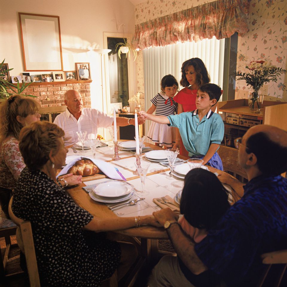 the-traditional-jewish-sabbath-dinner