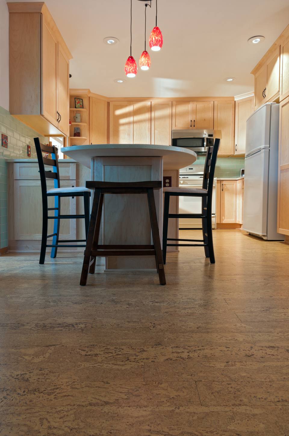 4 Good and Inexpensive Kitchen Flooring Options