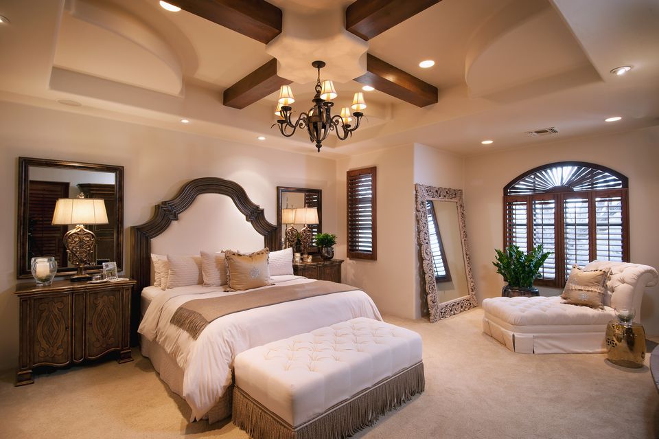 Tuscan Style Bedroom Decor