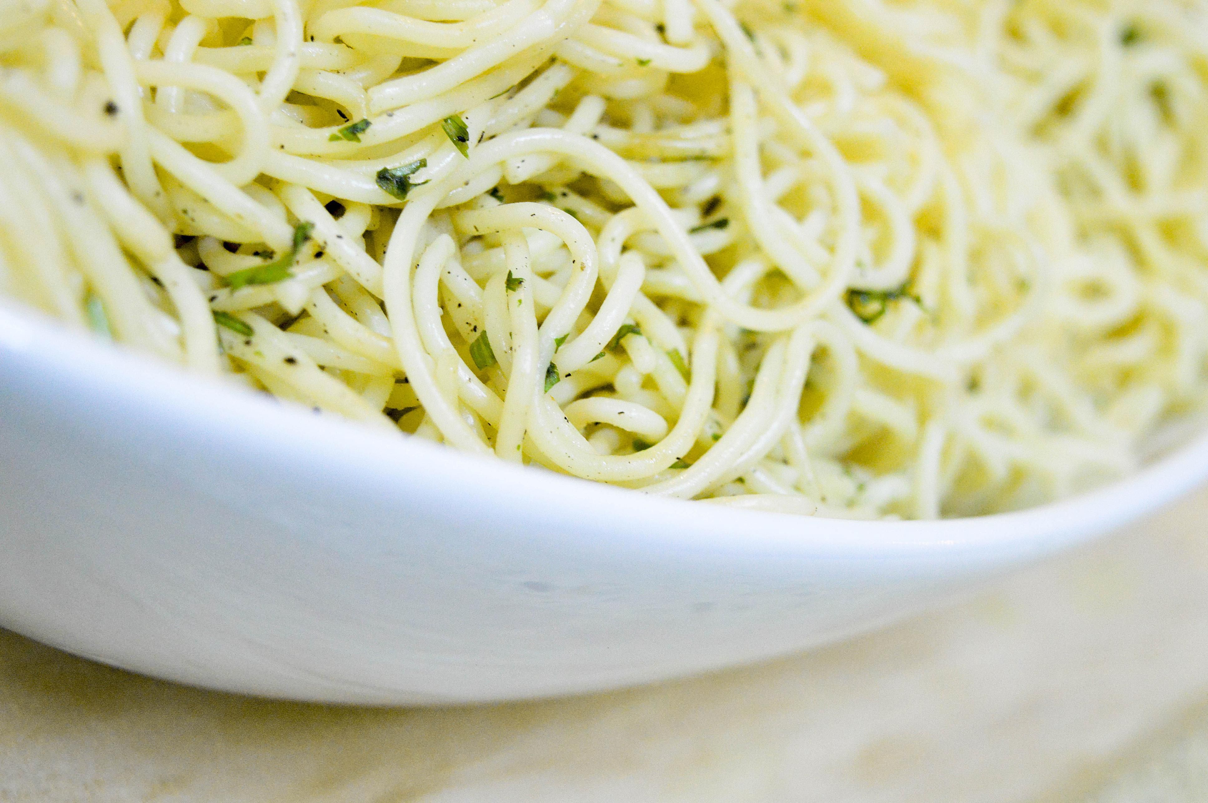 Simple Buttered Herb Pasta Recipe