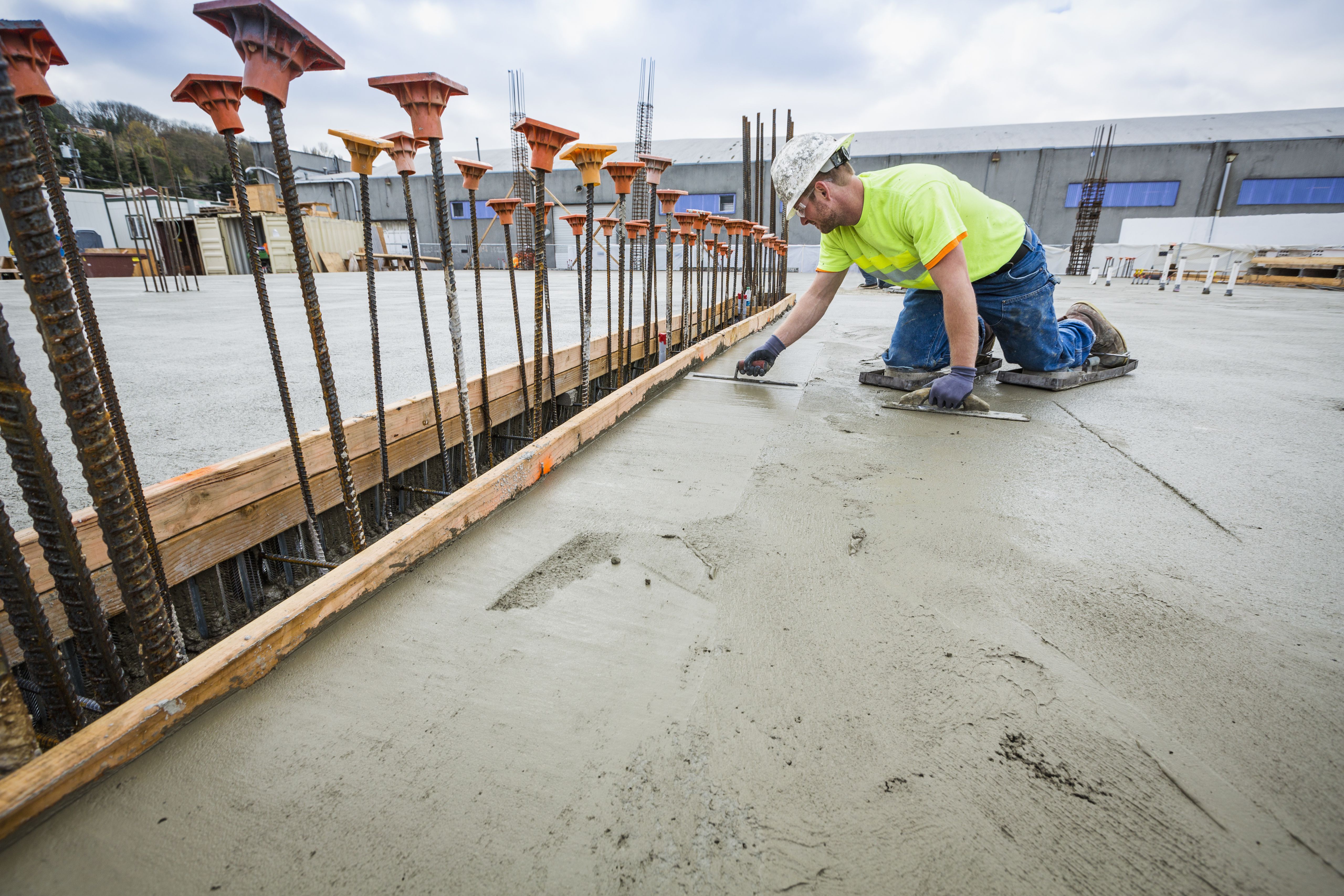 learn-about-curing-concrete-with-water-and-membranes