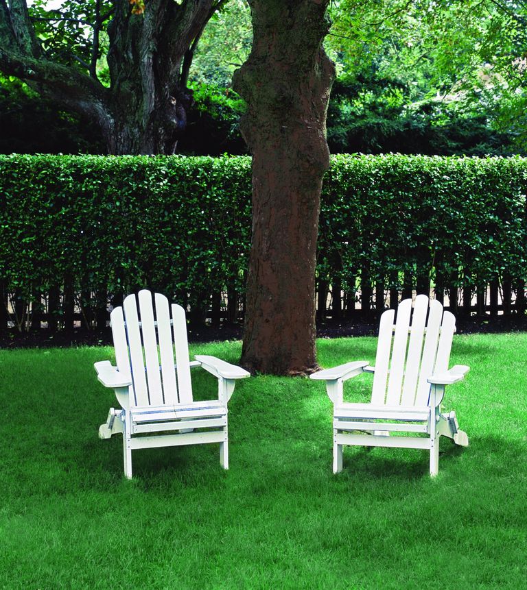 17 Free Adirondack Chair Plans You Can DIY Today