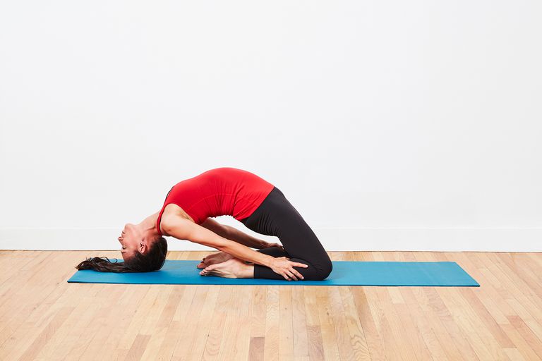 These Yoga Poses Will Stretch Your Quads