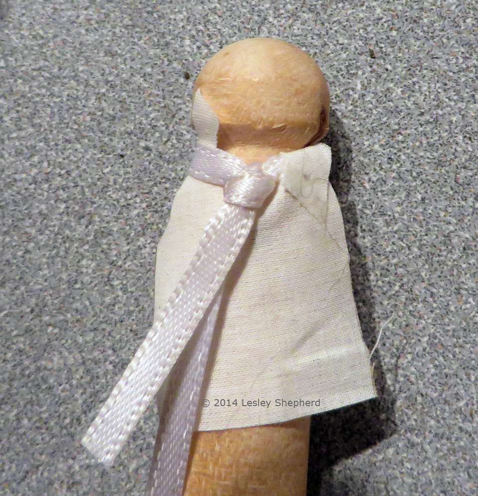 Download How to Dress a Clothespin Doll in a Ribbon Tuxedo