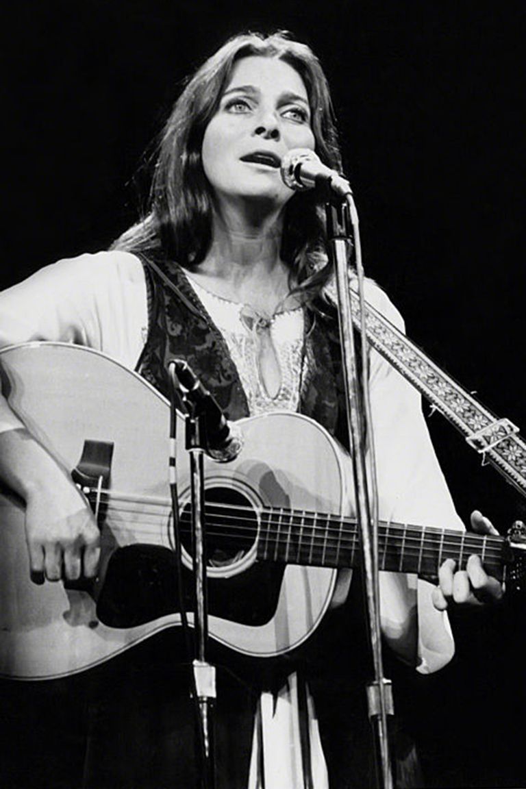 50 Best Folk Music Artists of All Time