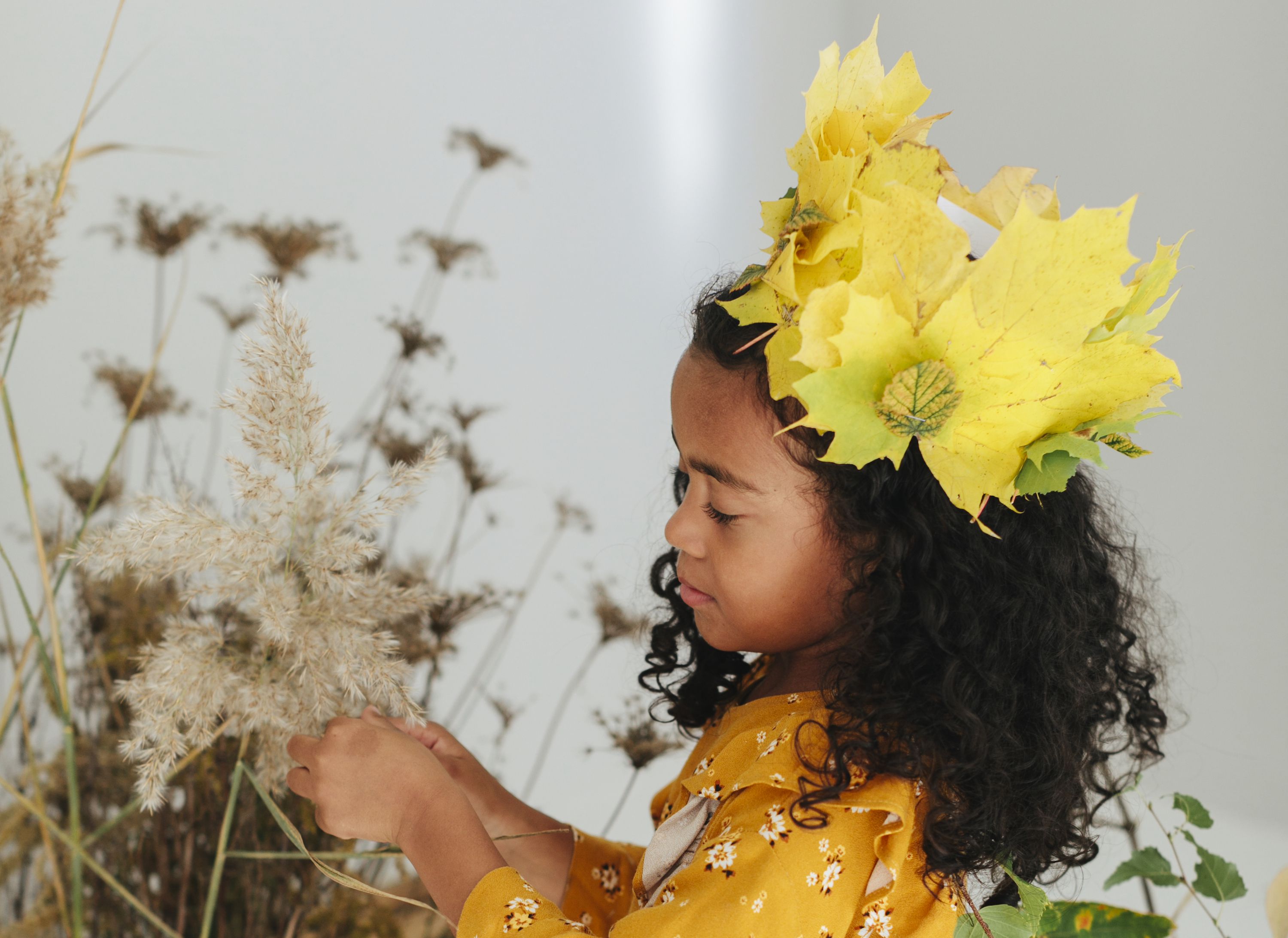 7 Fun Crafts That Use Autumn Leaves
