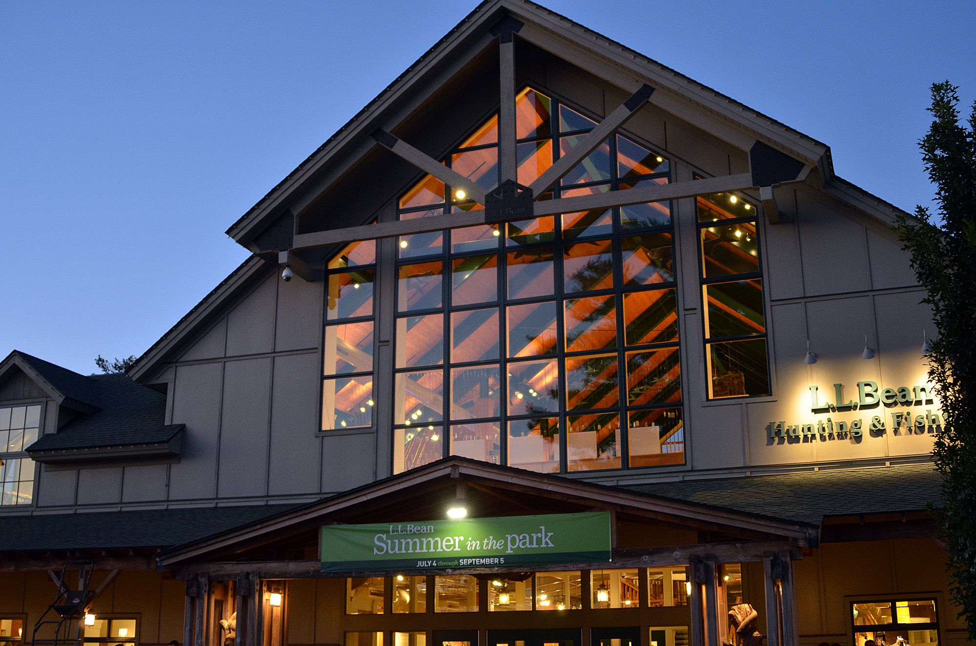 LL Bean Freeport Maine Flagship and Outlet Stores