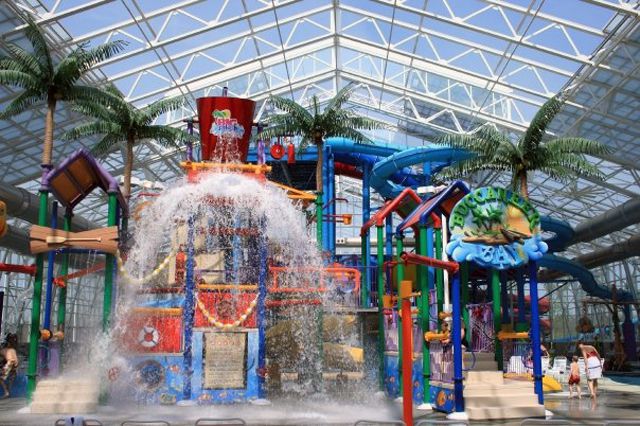 Big Splash Adventure - Indiana Indoor Water Park