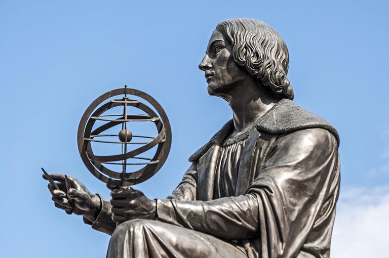 Biography of nicolaus copernicus