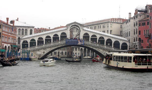 A Guide to the Most Famous Bridges in Venice, Italy