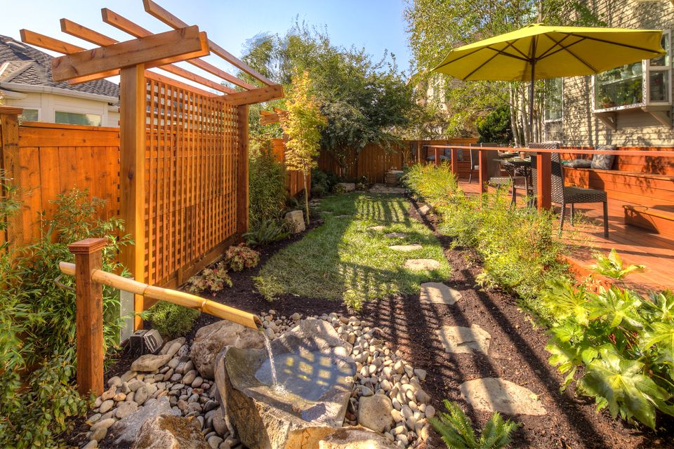 15 Ways to Gain Privacy in Your Yard