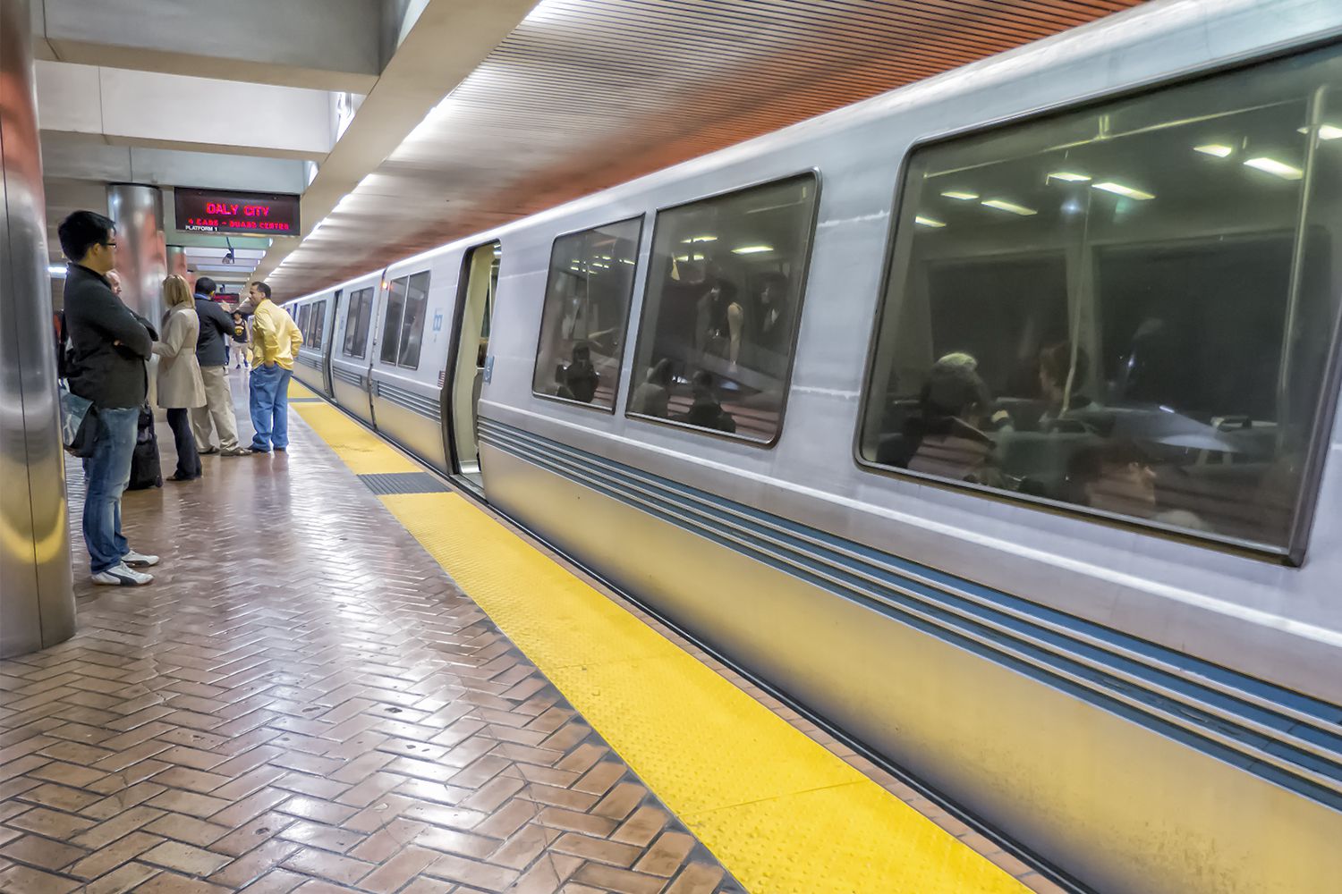 How to Take BART from SFO to Downtown San Francisco