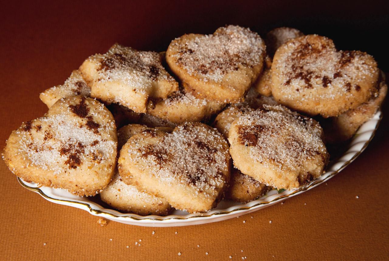 Mantecados Recipe: Traditional Spanish Crumble Cakes