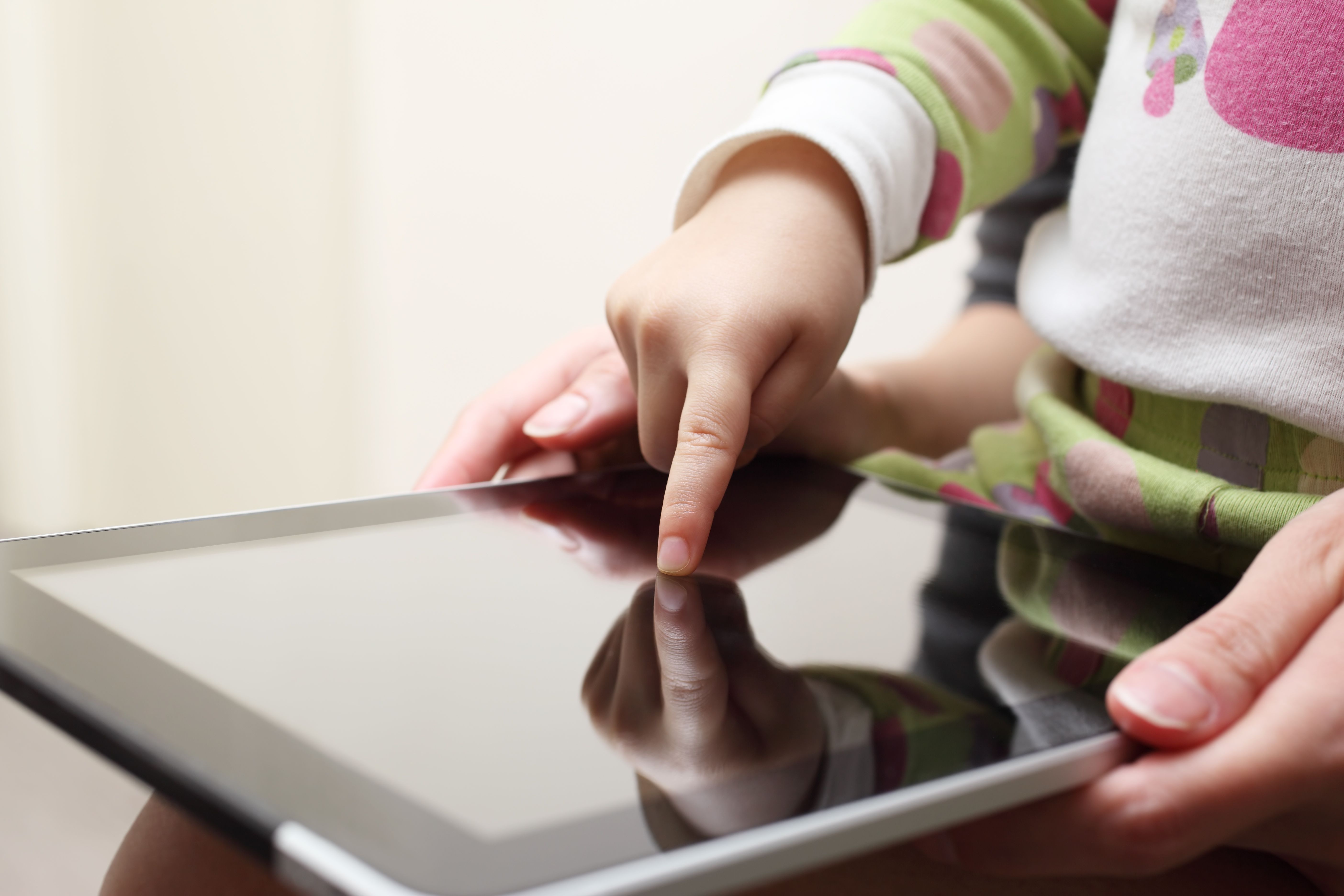 Screens Linked to Toddler Speech Delay