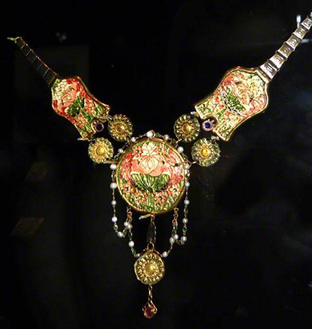 The Art Nouveau Jewelry of Louis Comfort Tiffany